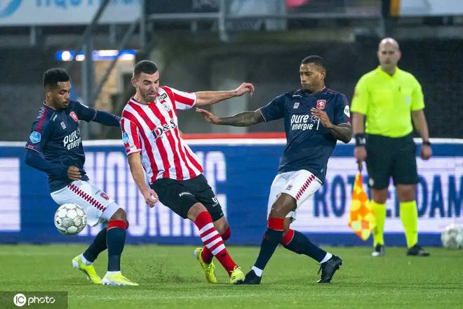 我们期待更 我们期待更